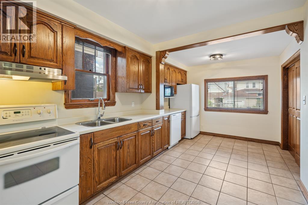 1165 Marentette, Windsor, Ontario  N9A 2A4 - Photo 30 - 26026008