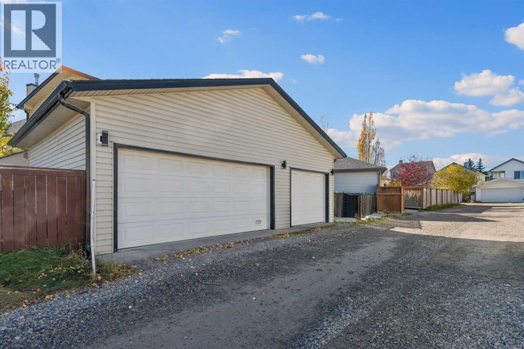 574 Evermeadow Road SW, Calgary, Alberta  T2Y 4W9 - Photo 32 - A2353167
