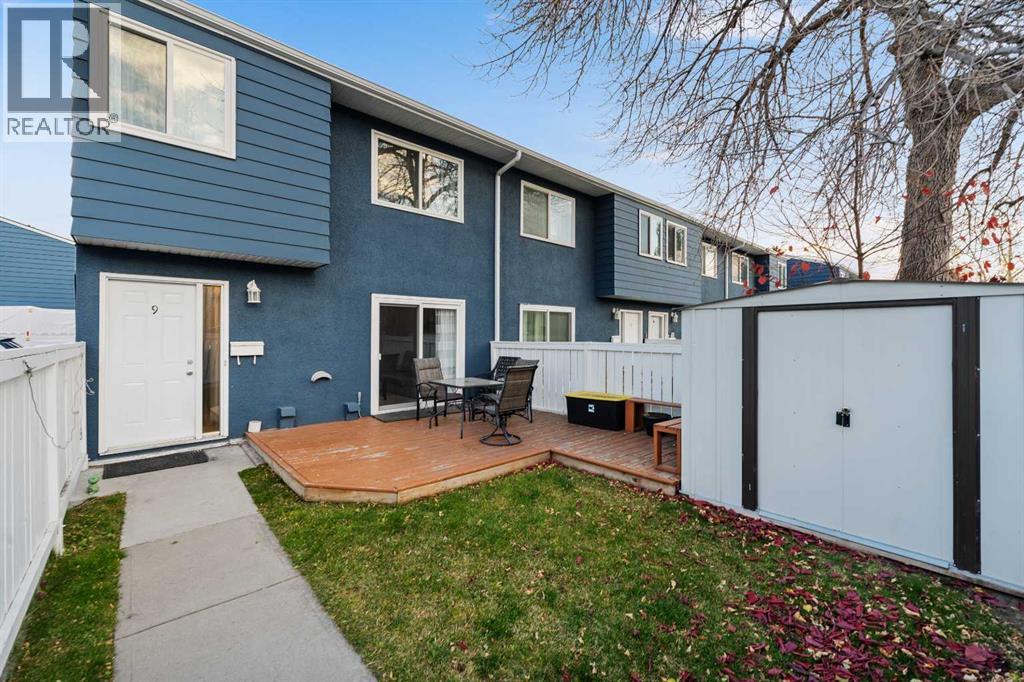 9, 251 90 Avenue SE, Calgary, Alberta