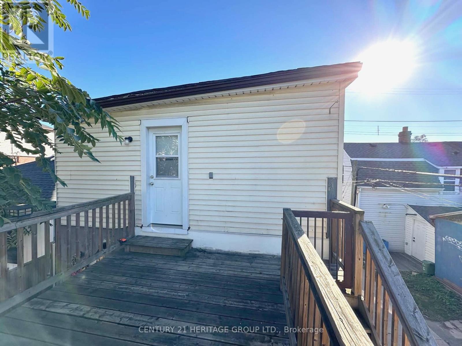 1125 CANNON STREET E, Hamilton, Ontario