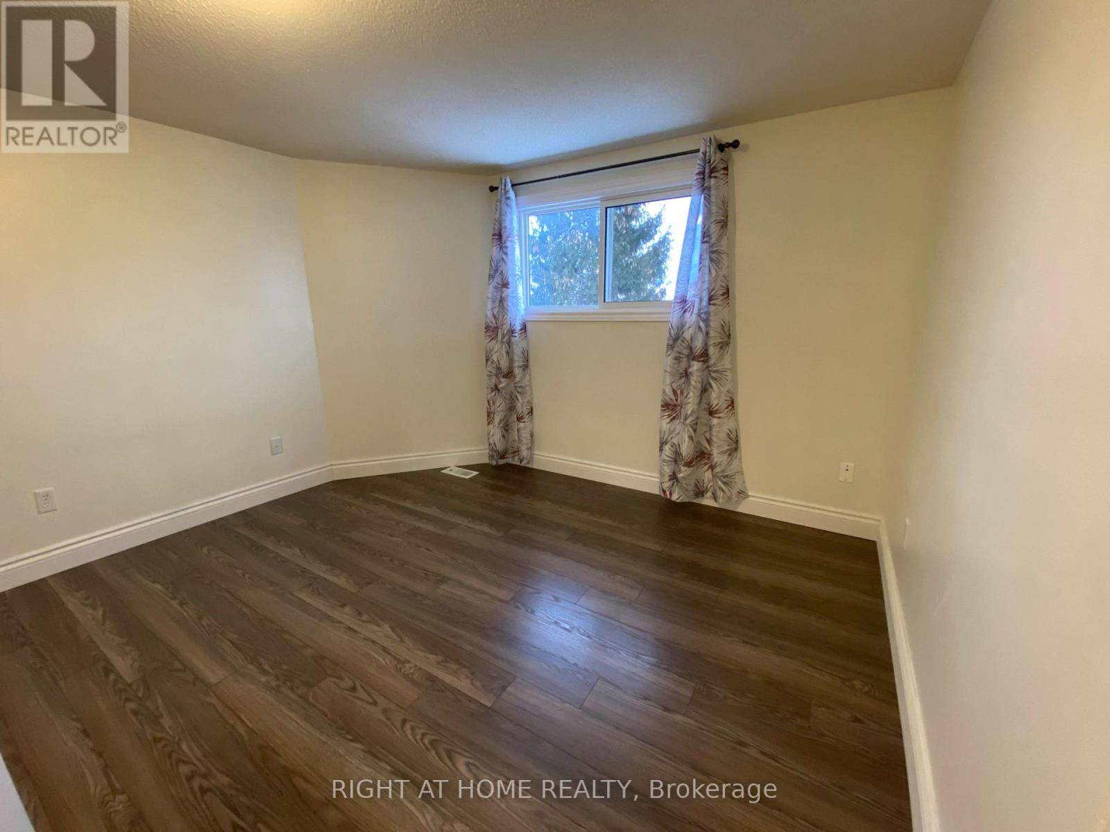 792 Homeview Road, London South, Ontario  N6C 5S6 - Photo 10 - X13756500