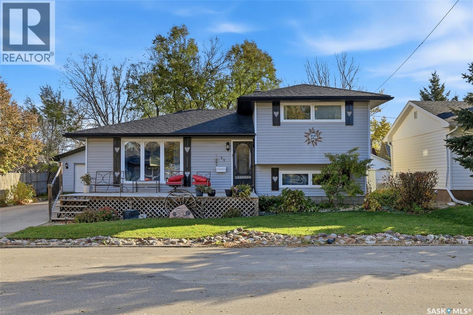 25 Short Street, Lumsden, Saskatchewan  S0G 3C0 - Photo 2 - SK051688