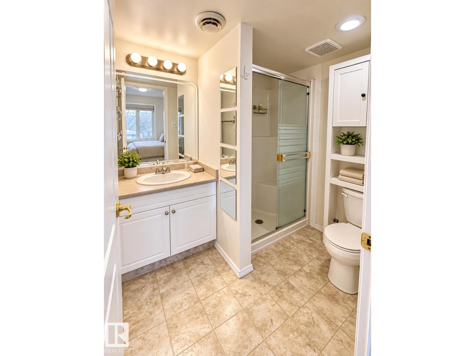 #402 8909 100 St NW, Edmonton, Alberta  T6E 6T4 - Photo 9 - E4509105