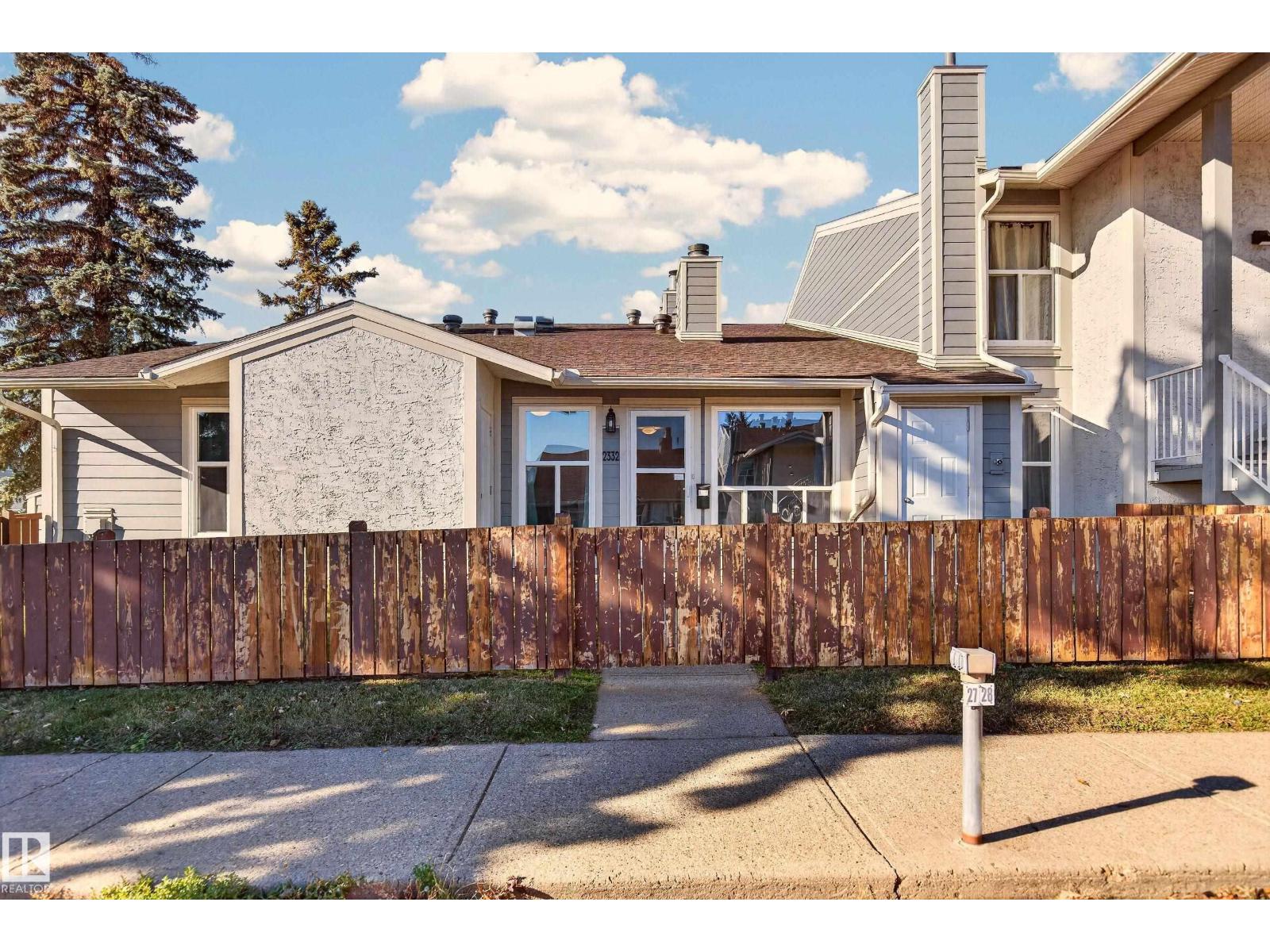 2332 151 AV NW