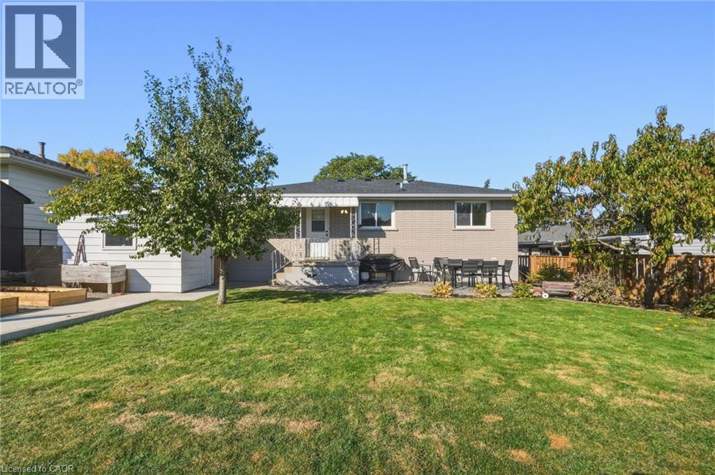 48 Stoney Brook Drive, Stoney Creek, Ontario  L8G 2X8 - Photo 45 - 40872407