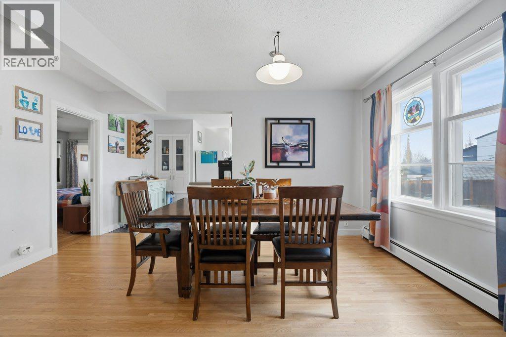 3239 Kenmare Crescent Sw, Calgary, Alberta  T3E 4R4 - Photo 9 - A2354045