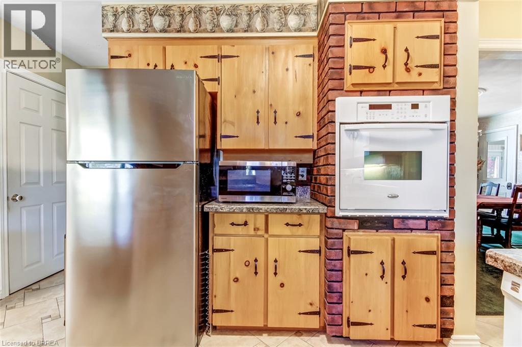 28 Tutela Heights Road, Brantford, Ontario  N3T 1A1 - Photo 6 - 40872763