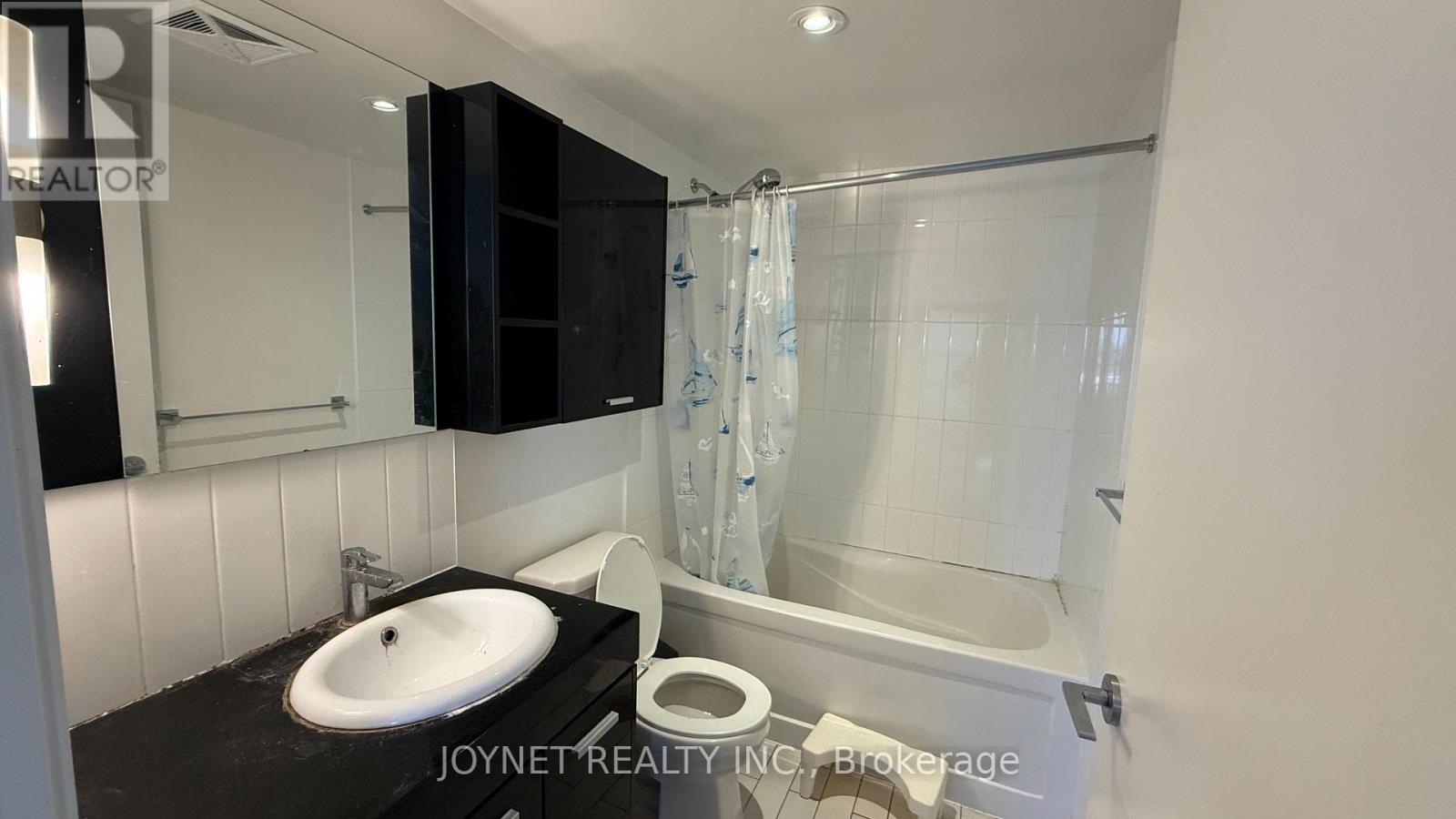 305 - 29 Singer Court, Toronto (Bayview Village), Ontario  M2K 0B3 - Photo 14 - C14107142