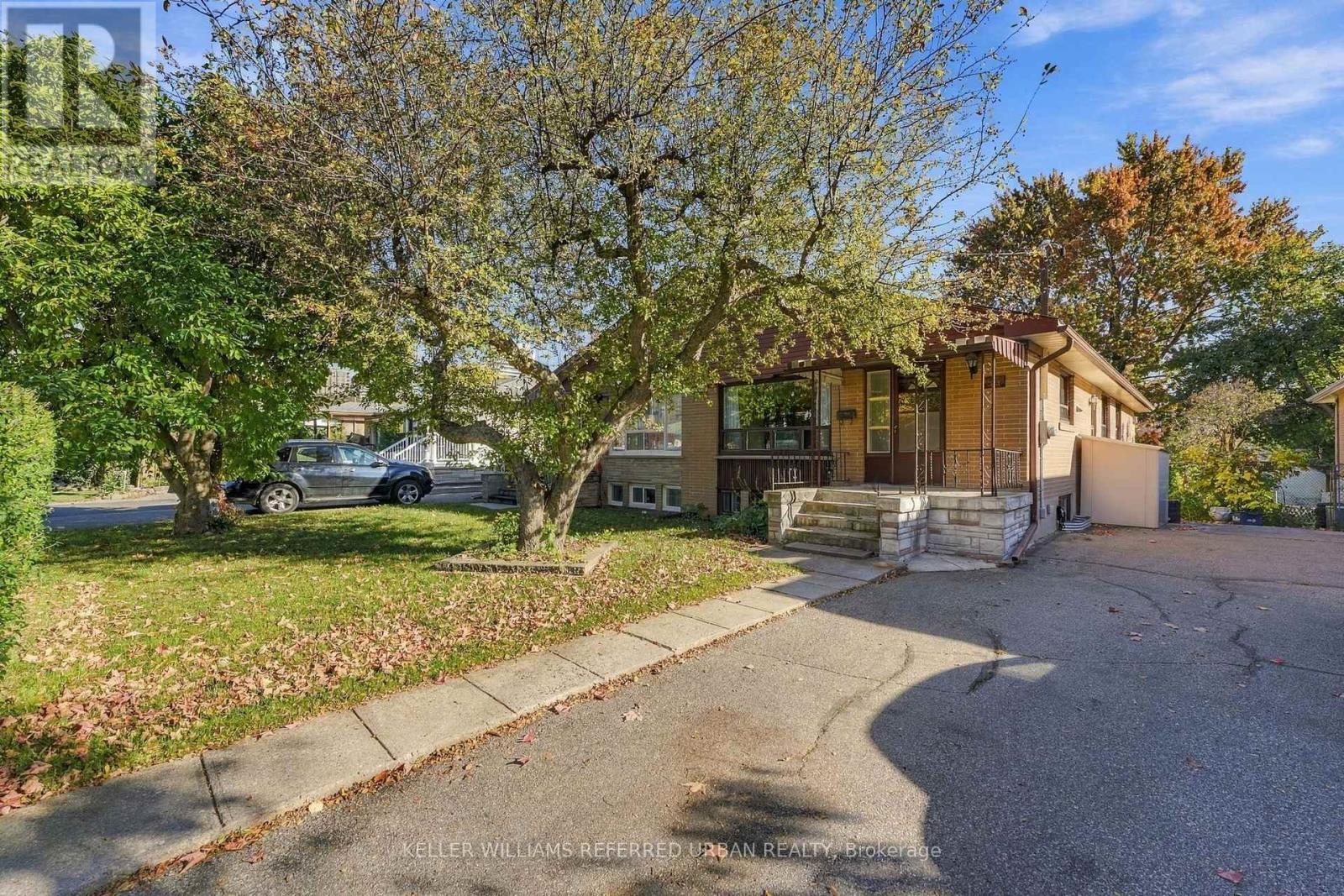 83 SANTA BARBARA ROAD, Toronto, Ontario