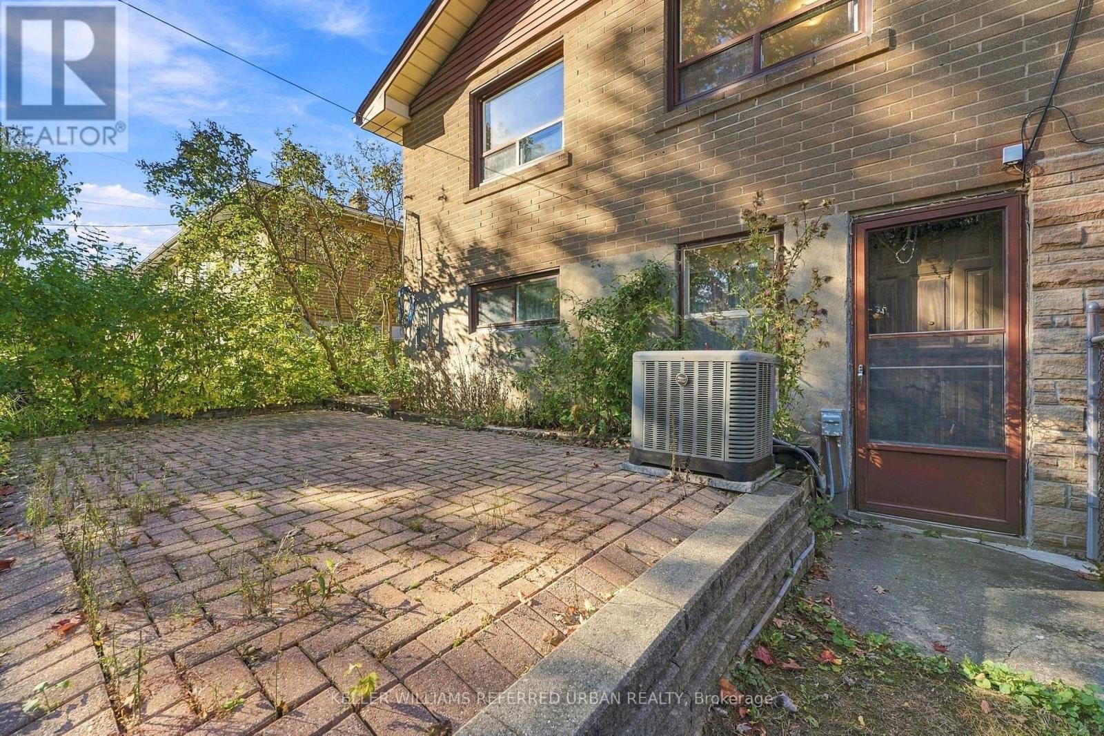 83 Santa Barbara Road, Toronto, Ontario  M2N 2C3 - Photo 33 - C14107186
