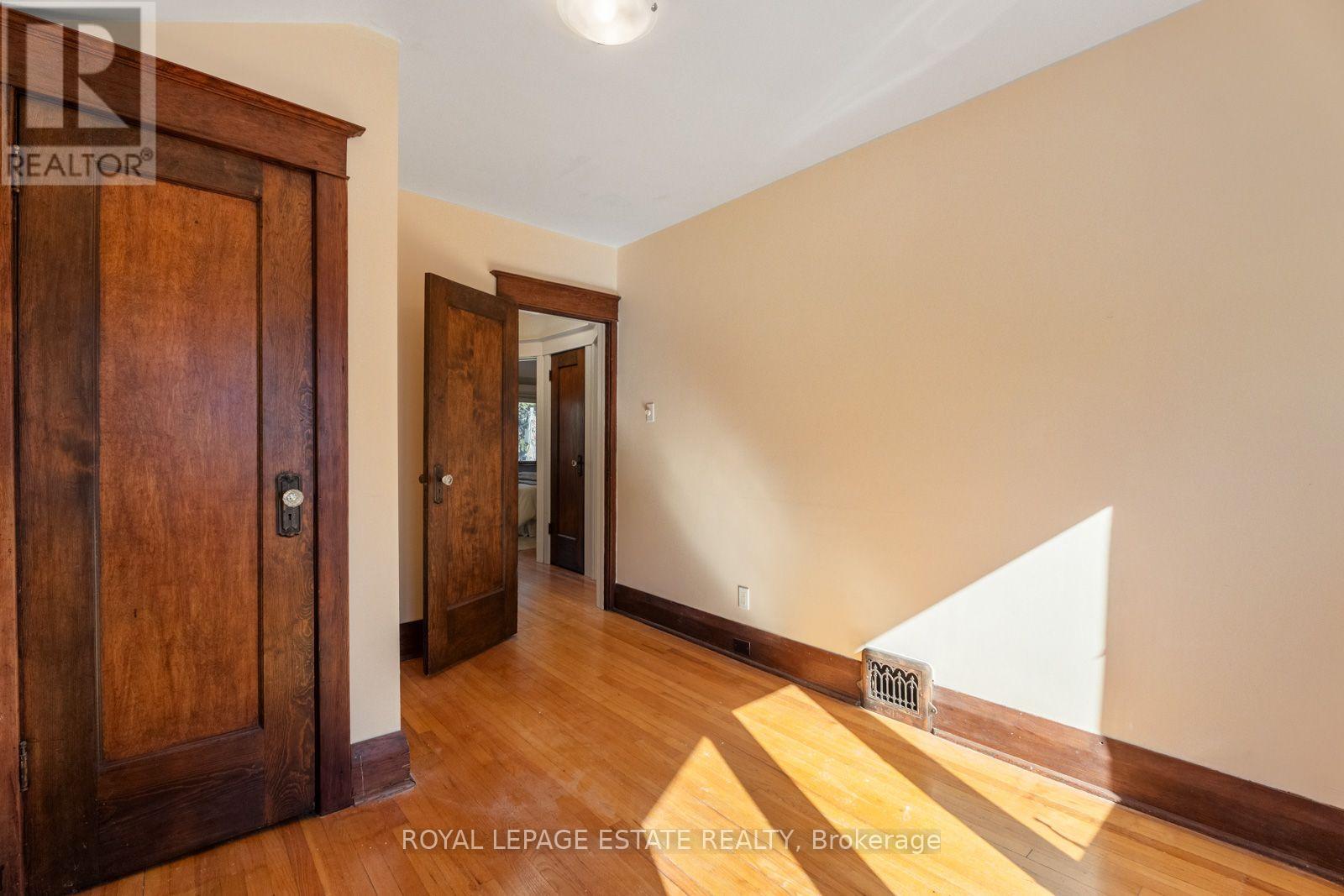 34 Bracken Avenue, Toronto, Ontario  M4E 1N5 - Photo 33 - E14107164