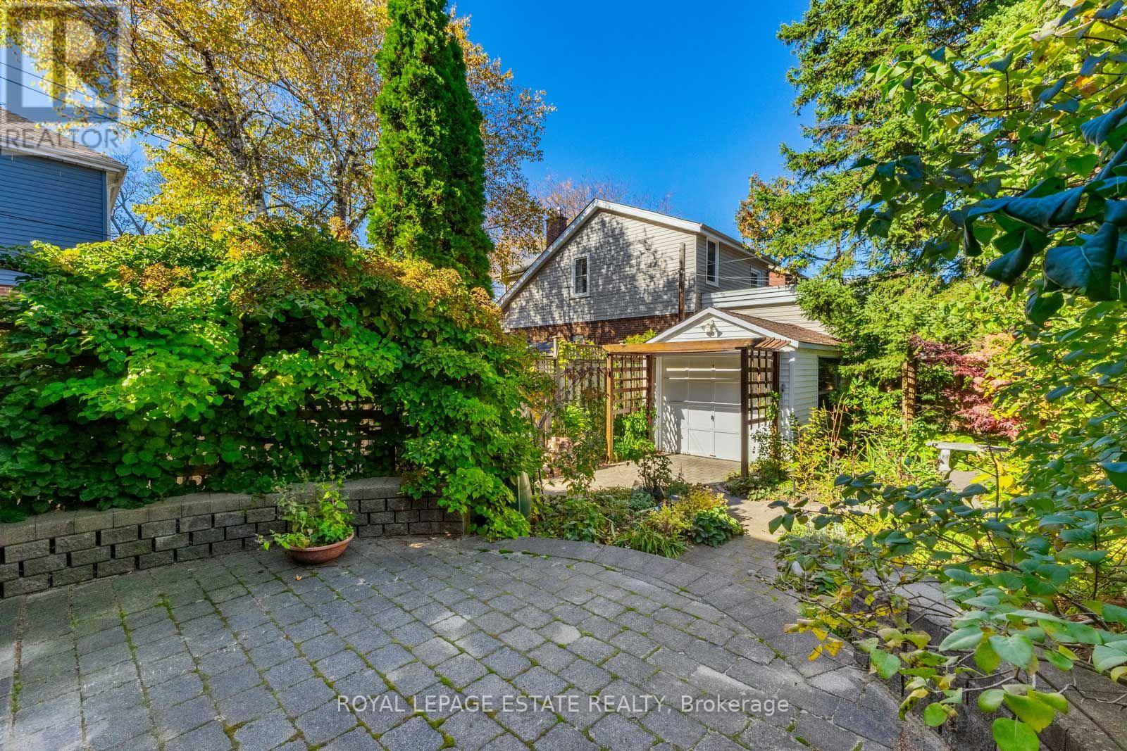 34 Bracken Avenue, Toronto, Ontario  M4E 1N5 - Photo 47 - E14107164
