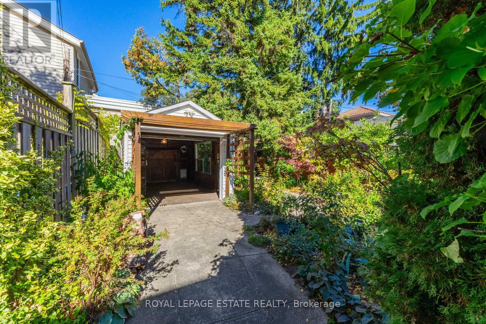 34 Bracken Avenue, Toronto, Ontario  M4E 1N5 - Photo 49 - E14107164
