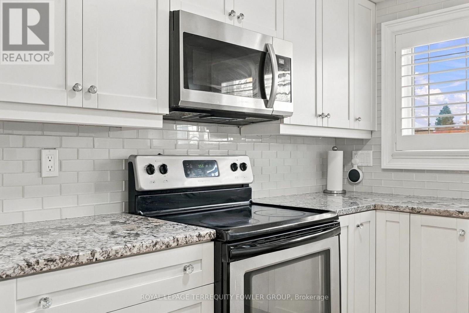 54 Andrea Road, Ajax (South East), Ontario  L1S 3V7 - Photo 11 - E14107176