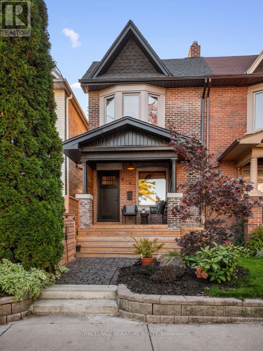 4 ORCHARD PARK BOULEVARD, Toronto, Ontario