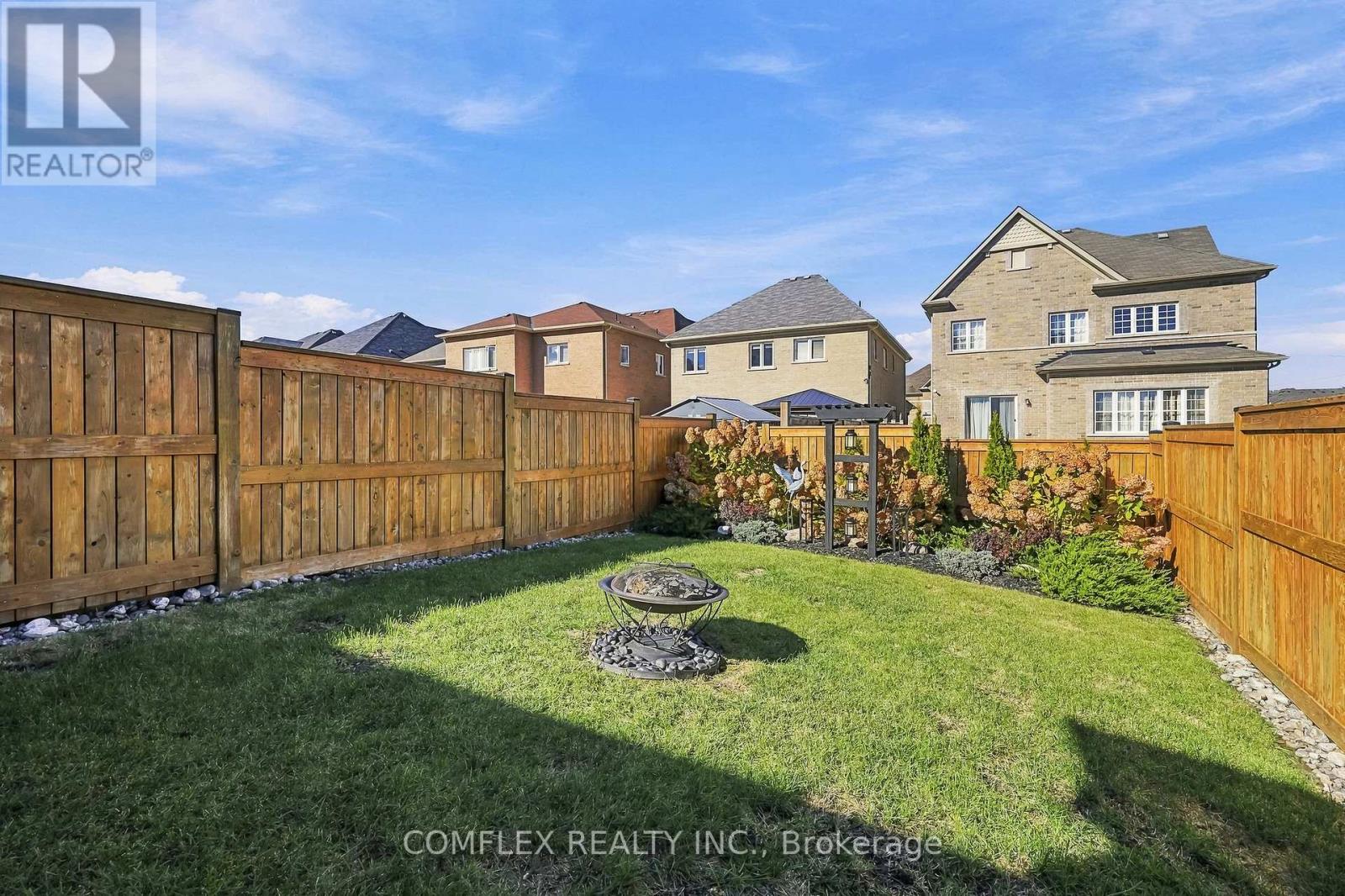 61 Lyle Drive, Clarington, Ontario  L1C 0V8 - Photo 36 - E14107260