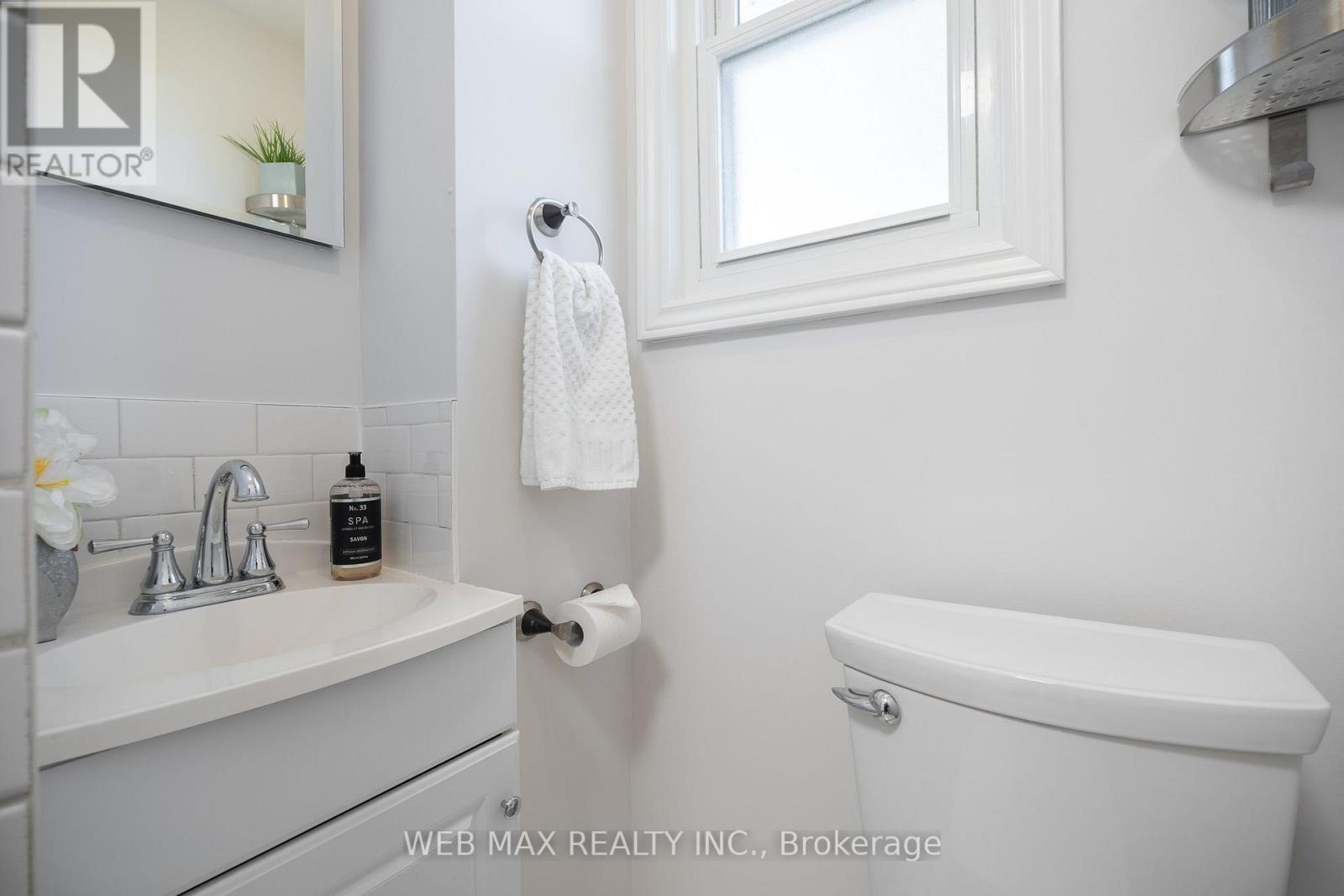 32 Aldergrove Avenue, Toronto, Ontario  M4C 1B2 - Photo 21 - E14107282