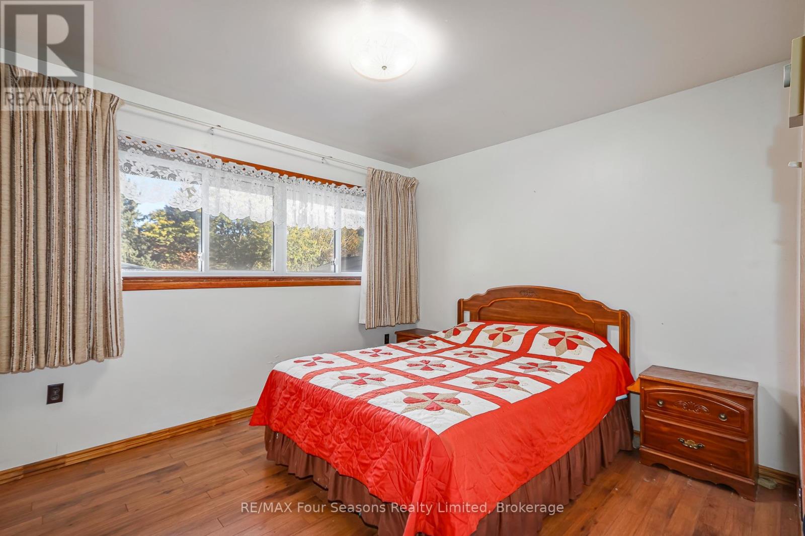 26 Locke Avenue, Clearview (Stayner), Ontario  L0M 1S0 - Photo 16 - S14107280