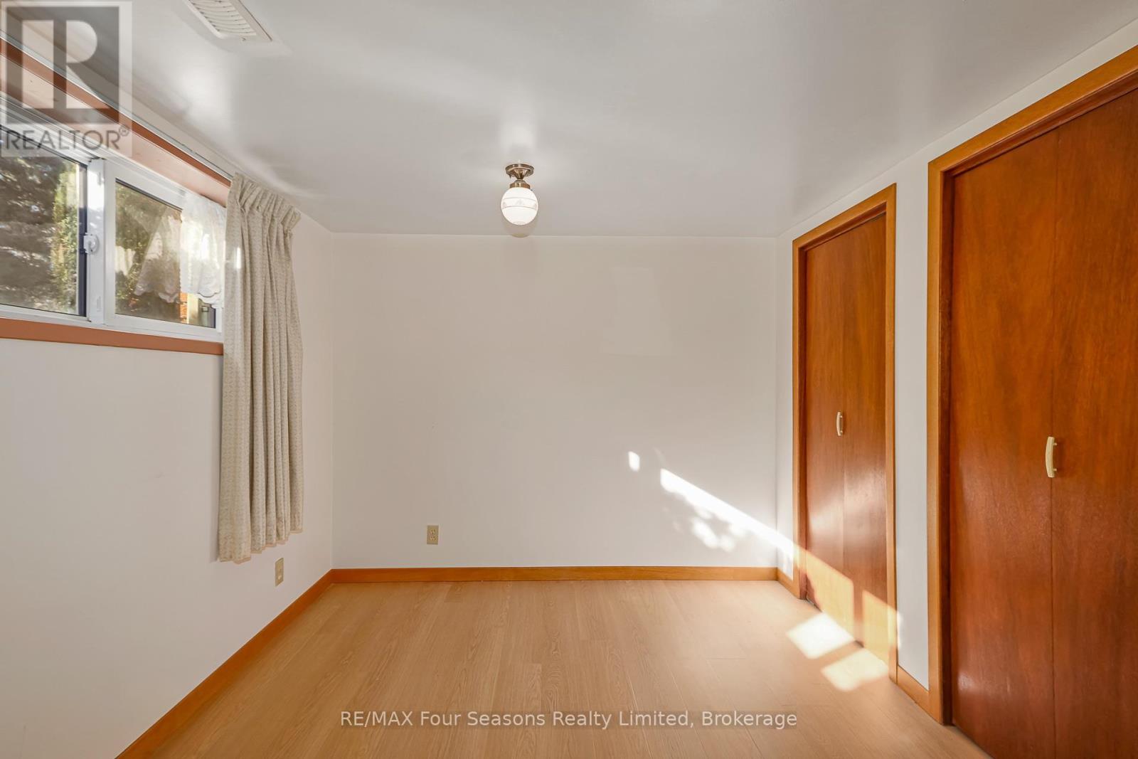 26 Locke Avenue, Clearview (Stayner), Ontario  L0M 1S0 - Photo 25 - S14107280