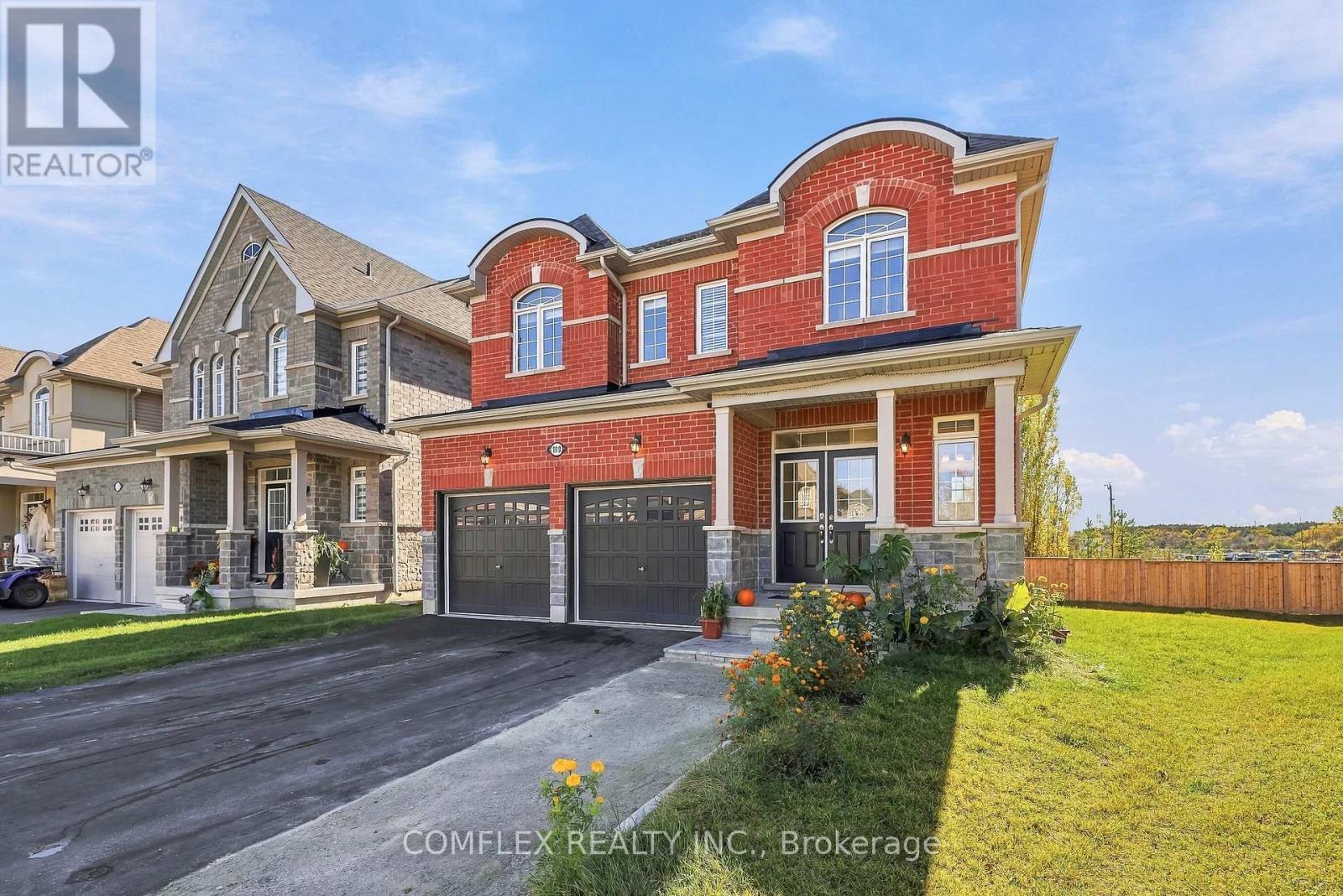 109 Cliff Thompson Court, Georgina, Ontario  L0E 1R0 - Photo 3 - N14107206