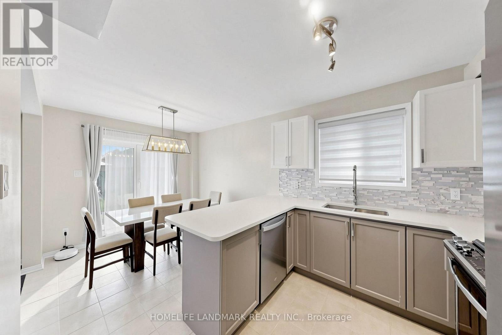 109 Tunbridge Road, Barrie (Georgian Drive), Ontario  L4M 6T1 - Photo 14 - S14107202