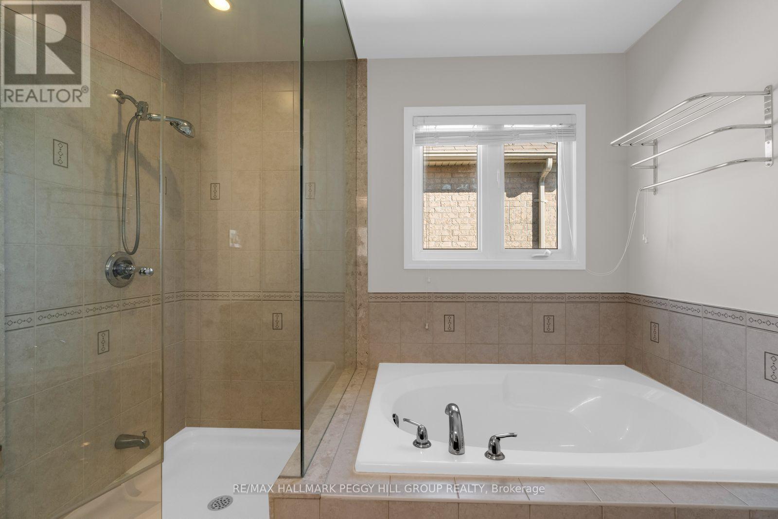 80 Monarchy Street, Barrie (Innis-Shore), Ontario  L4M 0E3 - Photo 13 - S14107246
