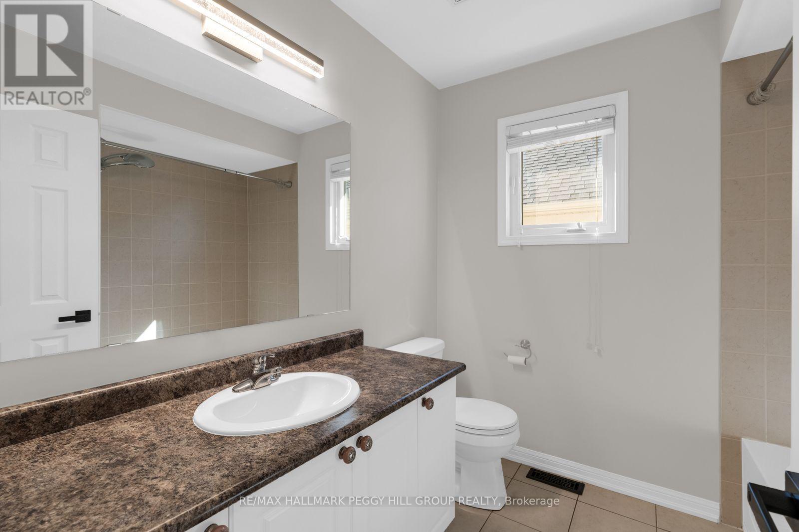 80 Monarchy Street, Barrie (Innis-Shore), Ontario  L4M 0E3 - Photo 17 - S14107246