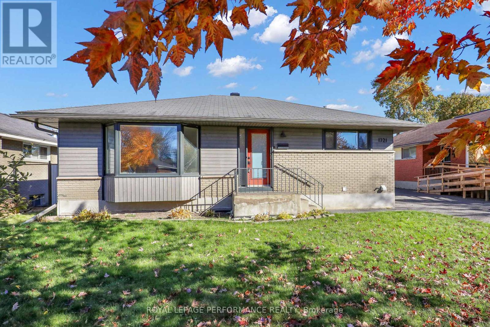 1321 RUSTIC DRIVE, Ottawa, Ontario