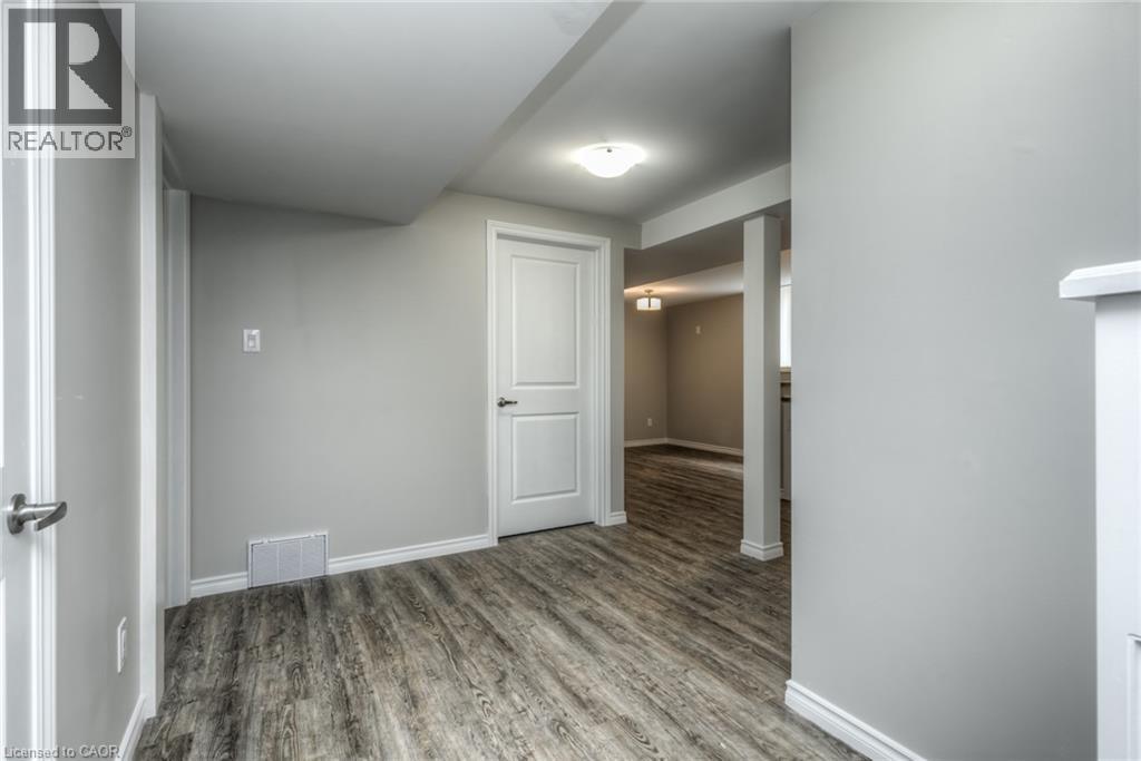223 Highview Drive Unit# Lower, Kitchener, Ontario  N2N 2K6 - Photo 3 - 40872990