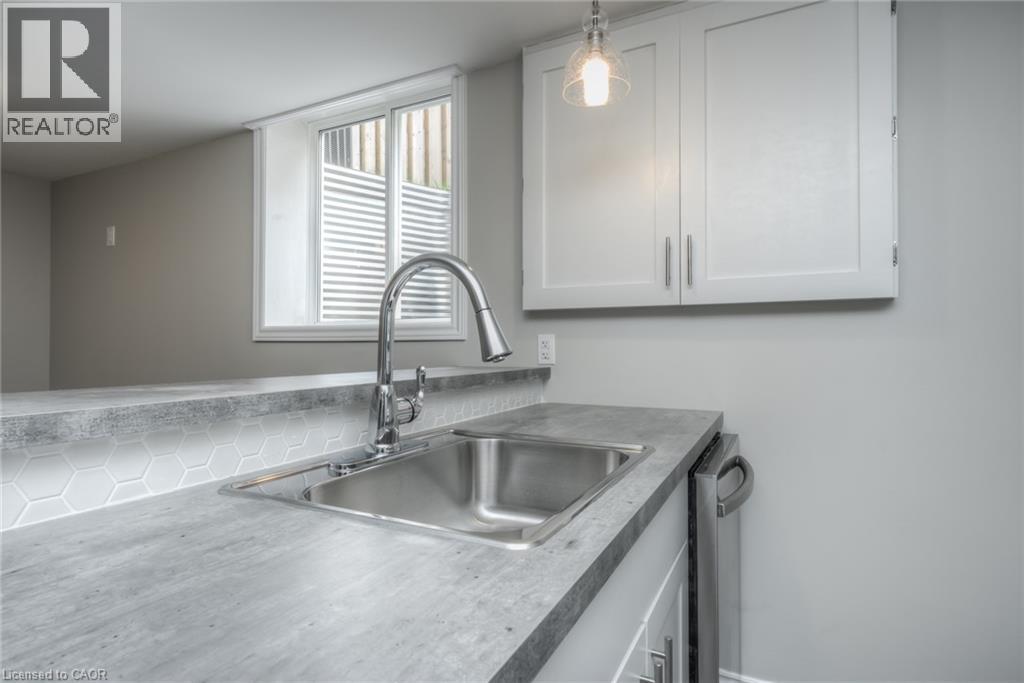 223 Highview Drive Unit# Lower, Kitchener, Ontario  N2N 2K6 - Photo 7 - 40872990