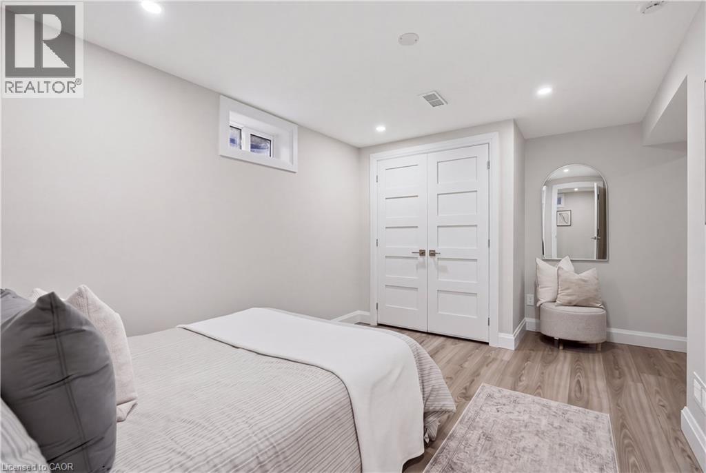7 Rockhaven Lane, Waterdown, Ontario  L8B 0H7 - Photo 42 - 40872895