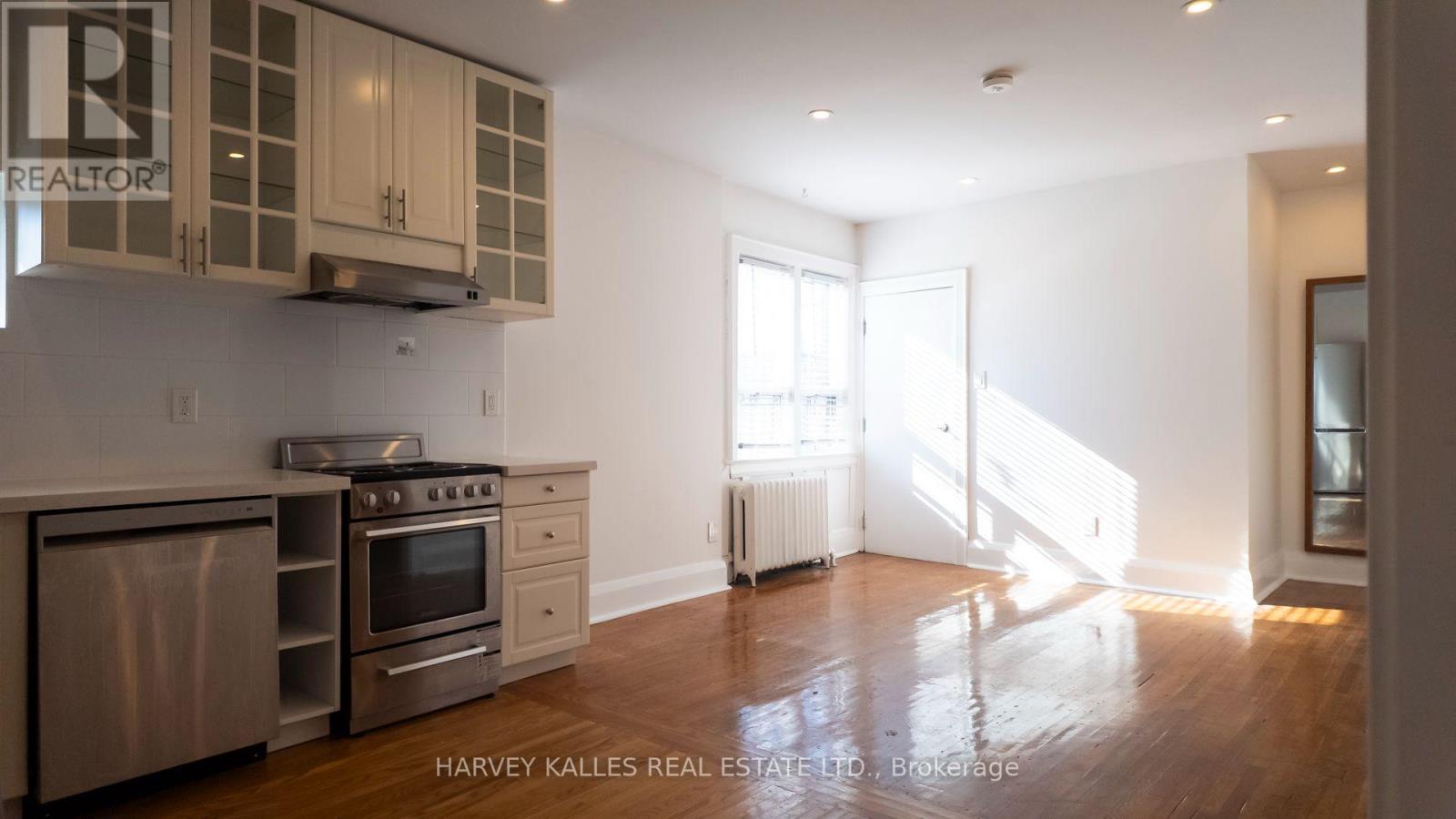 2 - 15 Alberta Avenue, Toronto, Ontario  M6H 2R5 - Photo 2 - C13845524