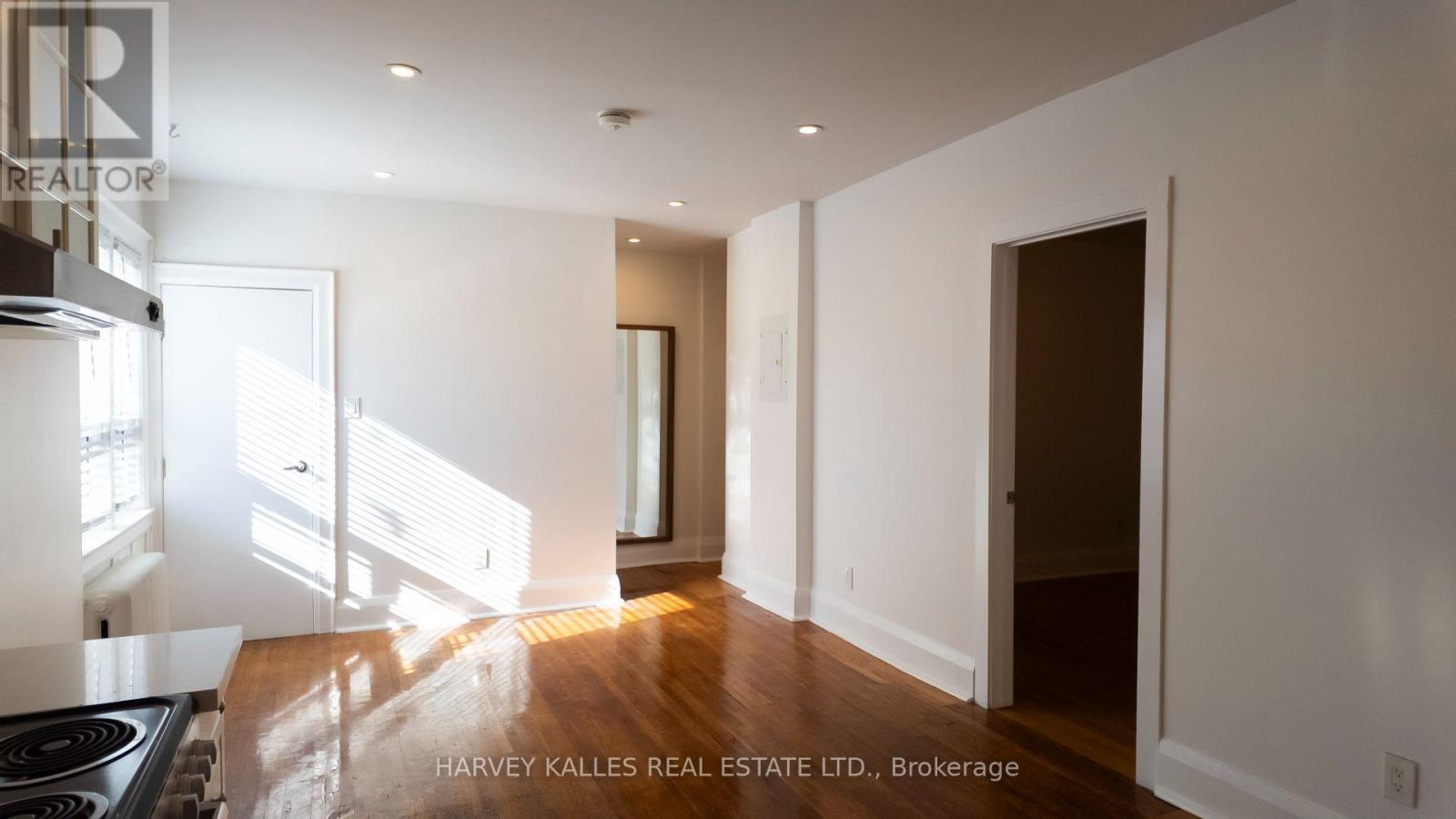 2 - 15 Alberta Avenue, Toronto, Ontario  M6H 2R5 - Photo 4 - C13845524