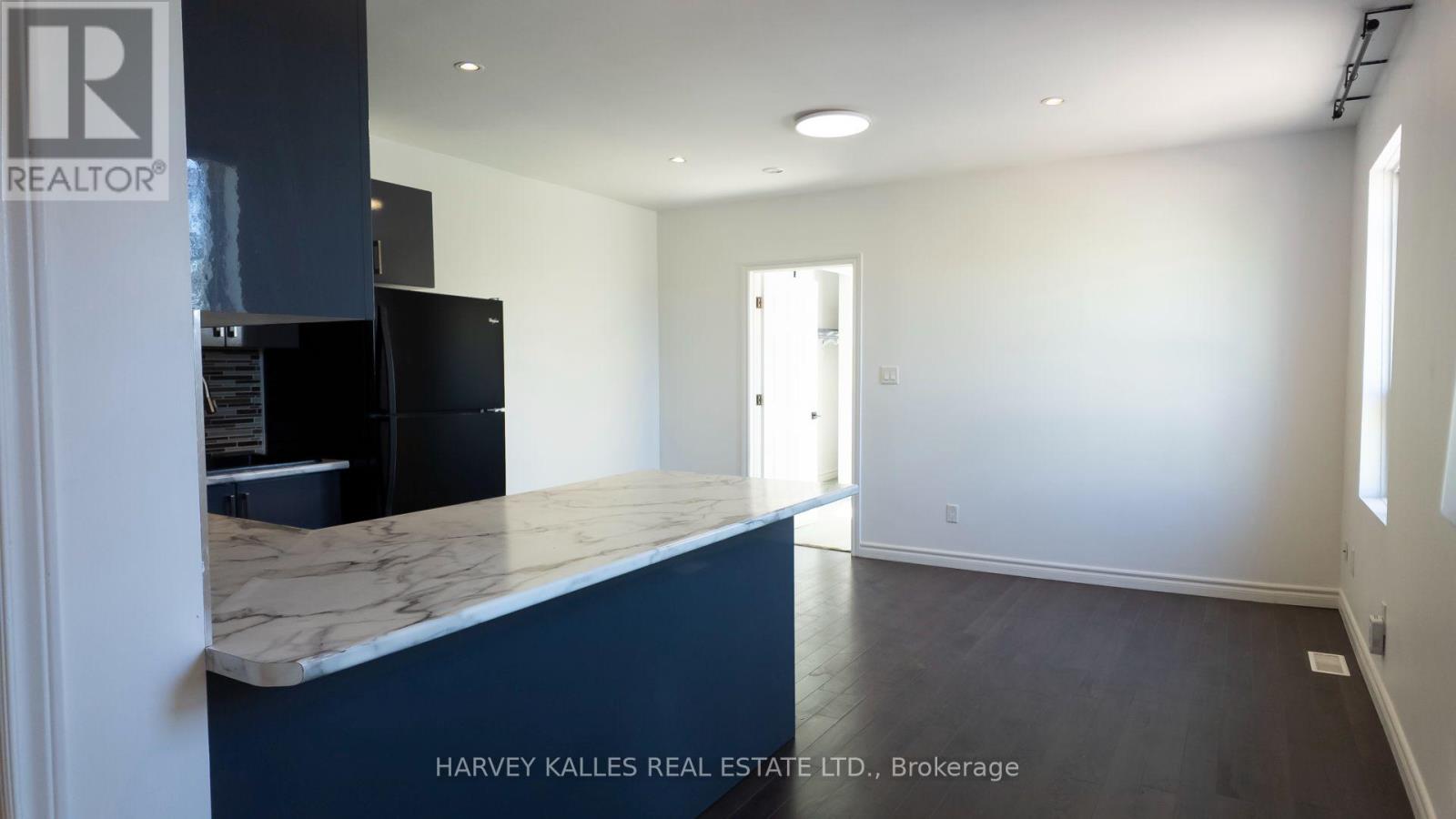 Unit A - 429 Vaughan Road, Toronto, Ontario  M6C 2P1 - Photo 3 - C13878758