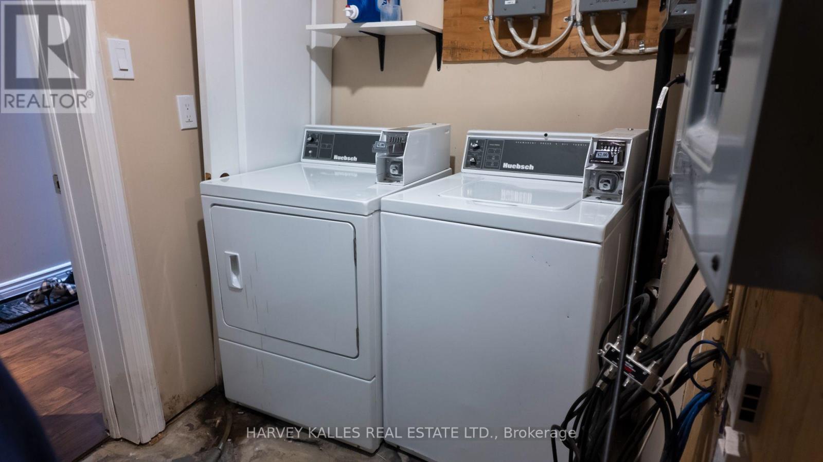 Main - 489 Lauder Avenue, Toronto, Ontario  M6E 3J3 - Photo 12 - C14091536