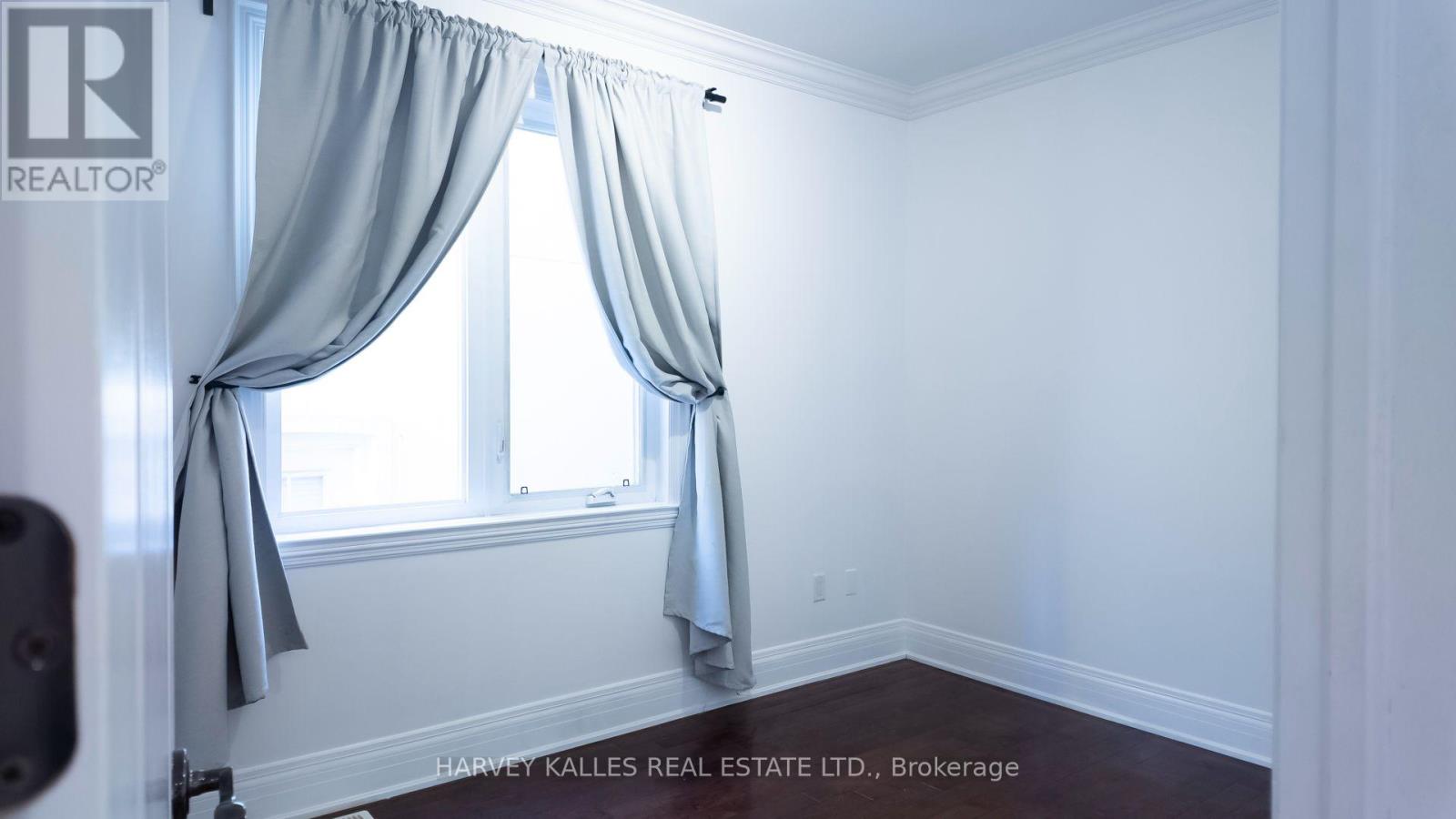Main - 489 Lauder Avenue, Toronto, Ontario  M6E 3J3 - Photo 5 - C14091536