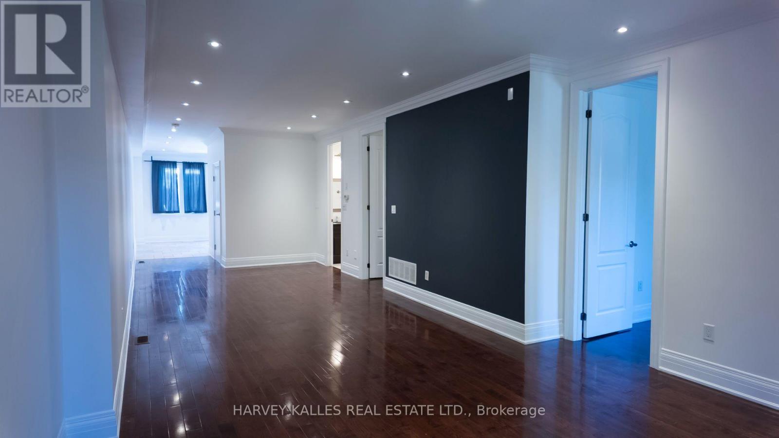 Main - 489 Lauder Avenue, Toronto, Ontario  M6E 3J3 - Photo 8 - C14091536