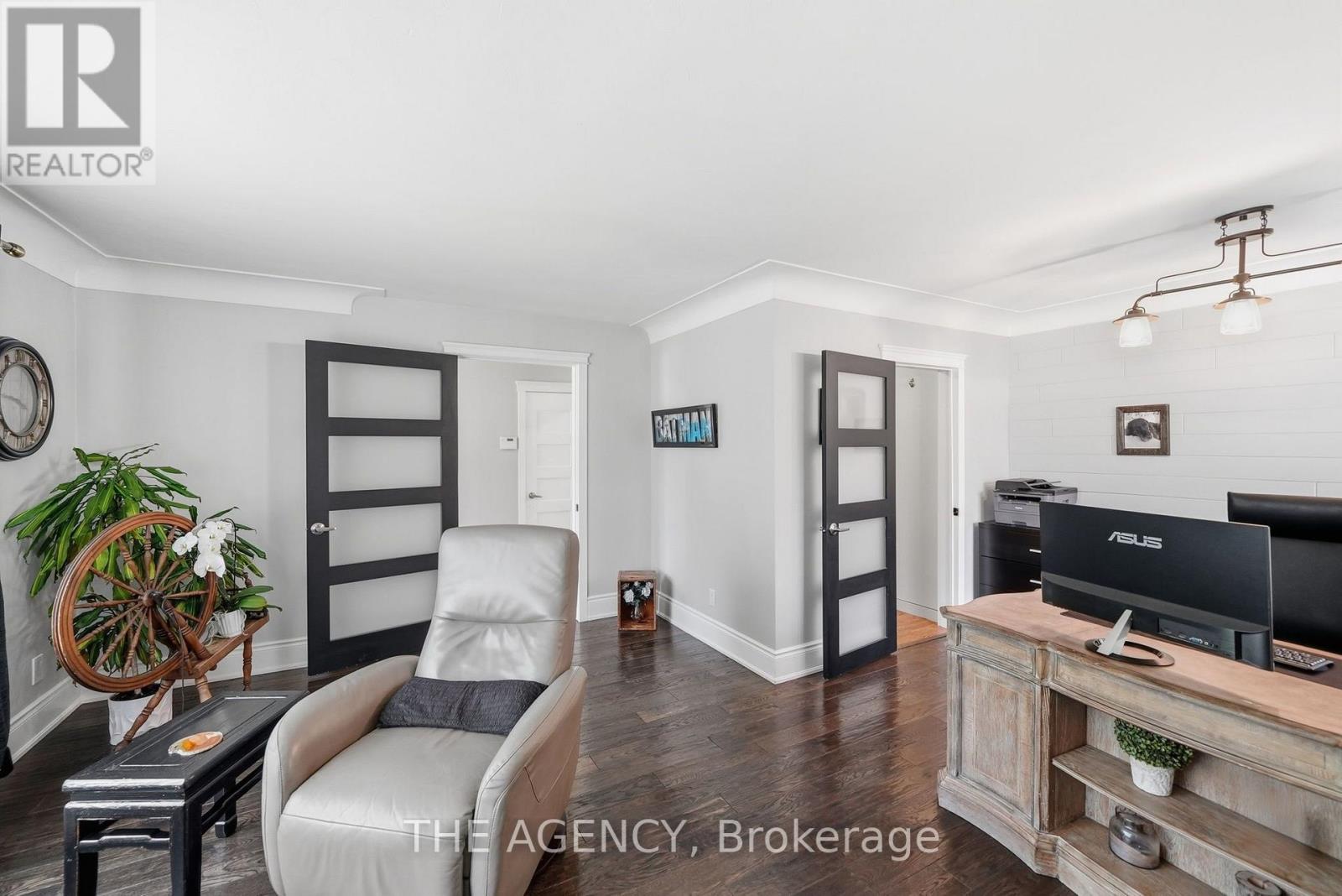 2101 Edinburgh Drive, Burlington, Ontario  L7R 2C7 - Photo 15 - W14107222