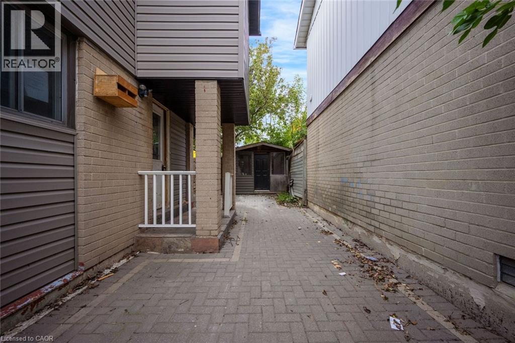 13 Holmstead Court, Brampton, Ontario  L6S 1R9 - Photo 37 - 40855380