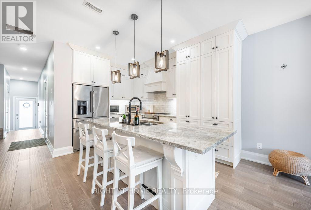 5 - 121 Lakeshore Road W, Oakville, Ontario  L6K 1E2 - Photo 6 - W14105644
