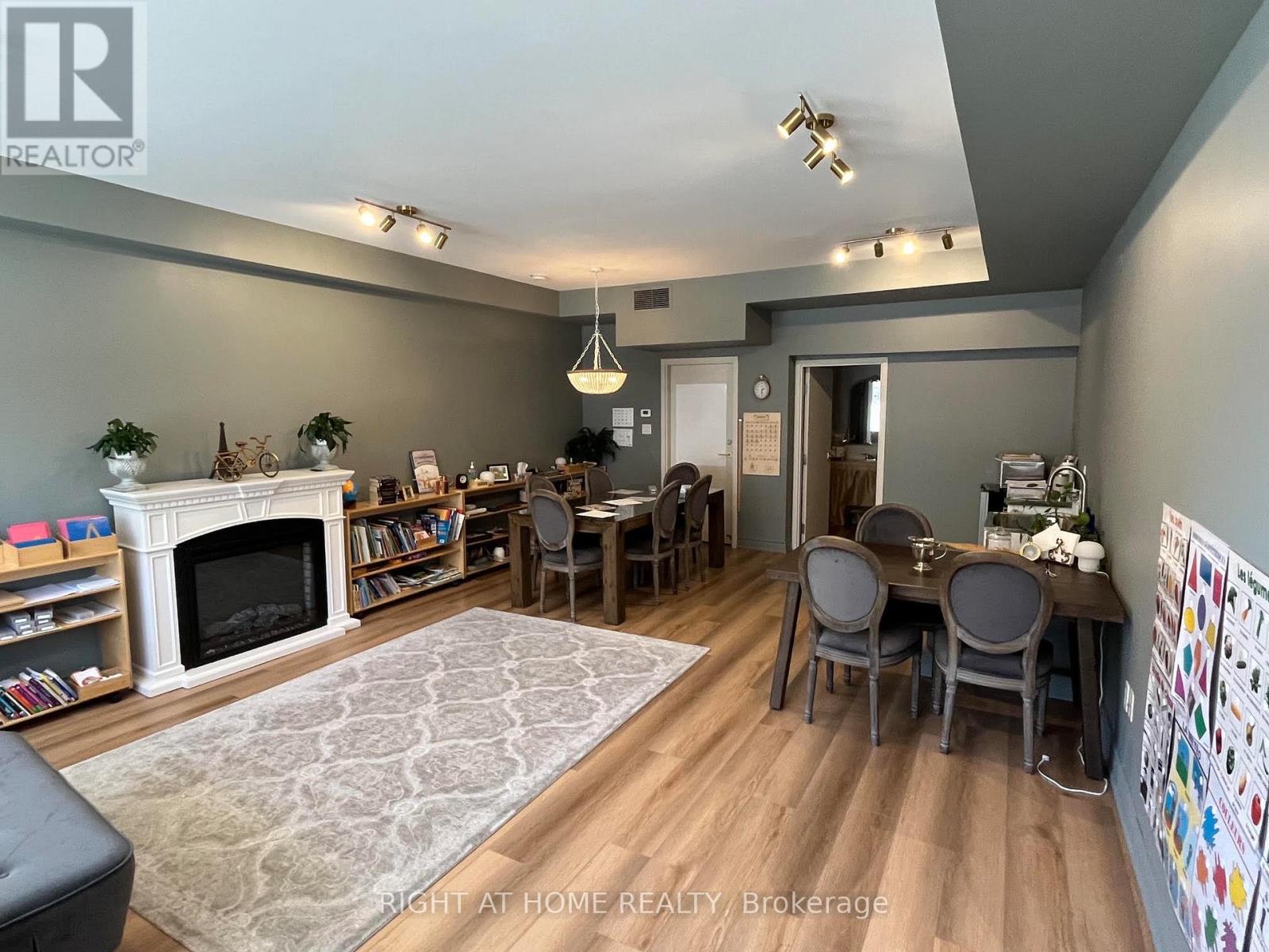 5 - 121 Lakeshore Road W, Oakville, Ontario  L6K 1E2 - Photo 44 - W14105644