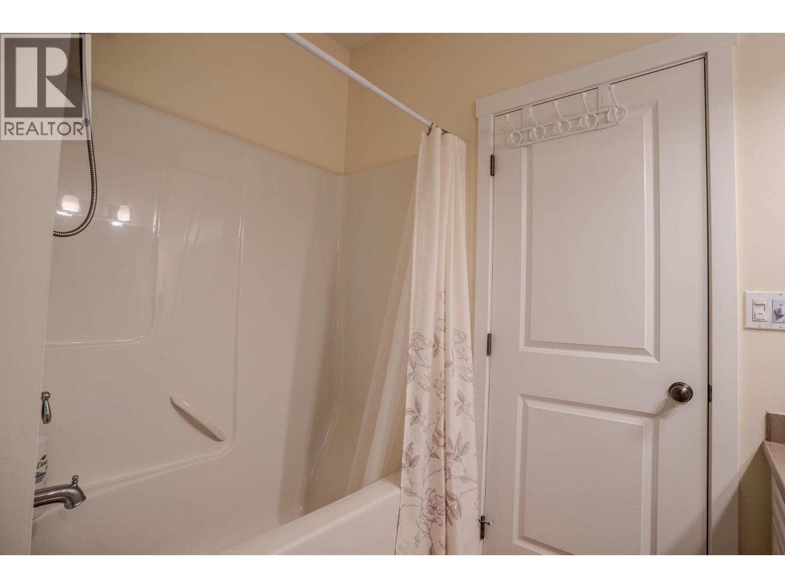 2620 Rosewood Avenue, Kamloops, British Columbia  V2B 0C4 - Photo 21 - 10402676