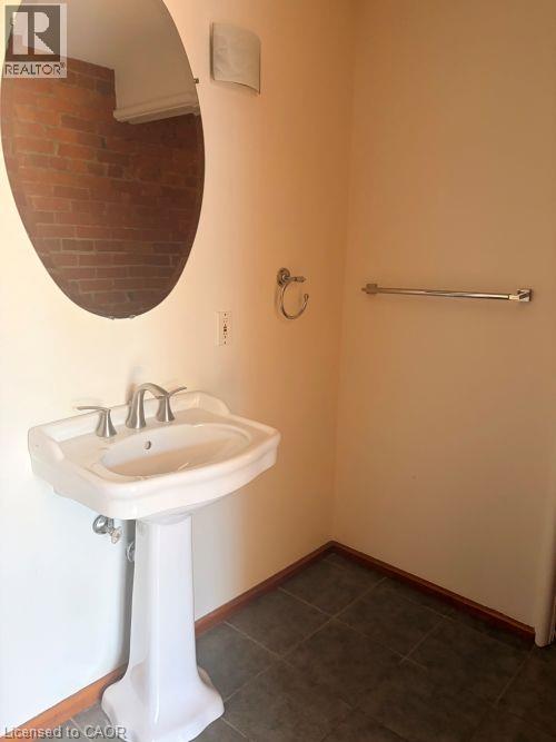 357 Hunter Street W Unit# 22, Hamilton, Ontario  L8P 1S6 - Photo 9 - 40873023