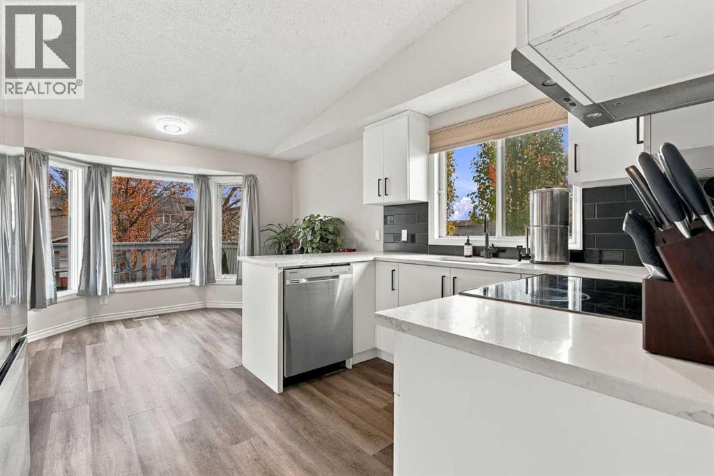 16 Mckenna Place SE, Calgary, Alberta  T2Z 1Y7 - Photo 10 - A2352428