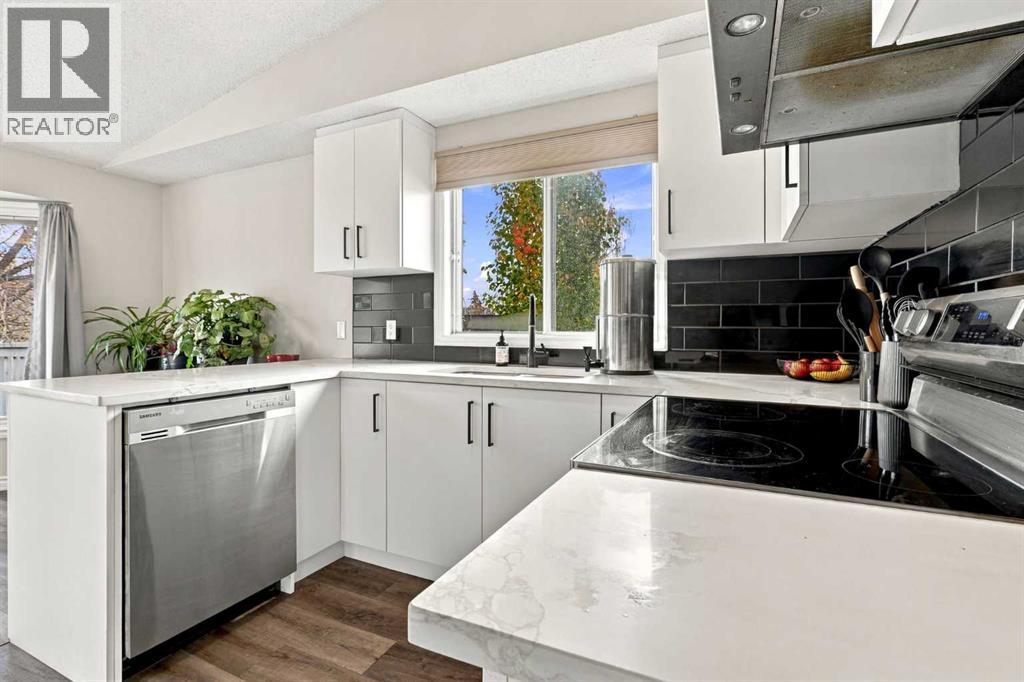 16 Mckenna Place SE, Calgary, Alberta  T2Z 1Y7 - Photo 8 - A2352428