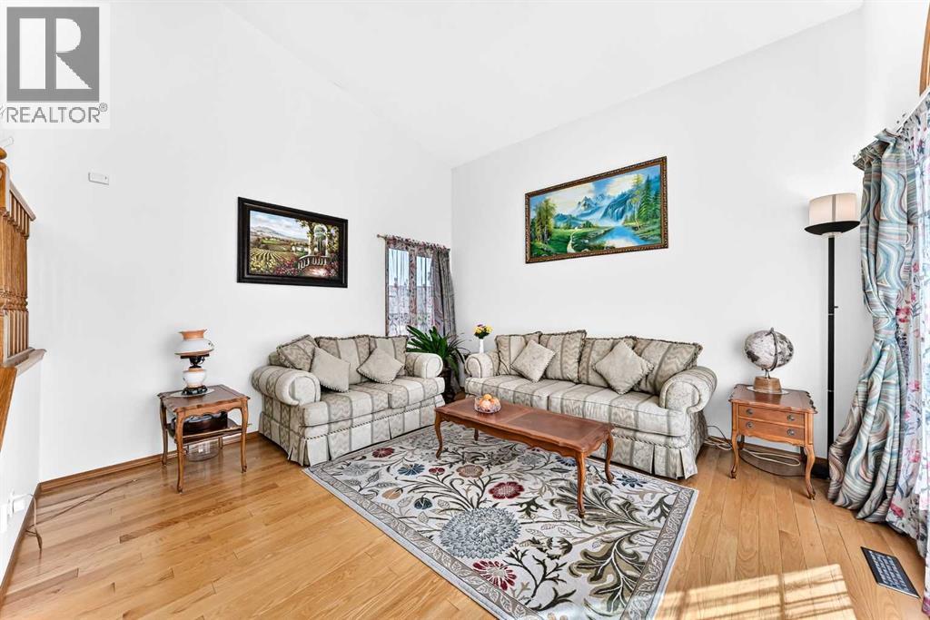 127 Edgebrook Circle Nw, Calgary, Alberta  T3A 5A4 - Photo 4 - A2352502
