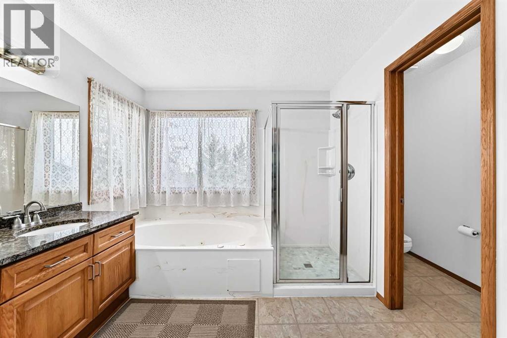 127 Edgebrook Circle Nw, Calgary, Alberta  T3A 5A4 - Photo 23 - A2352502