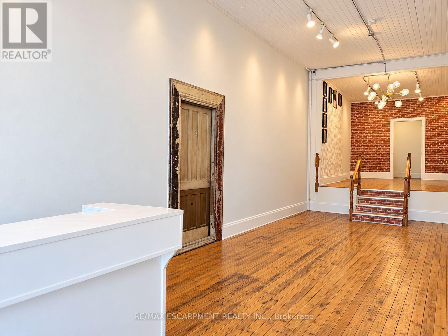 133 JAMES STREET N, Hamilton, Ontario