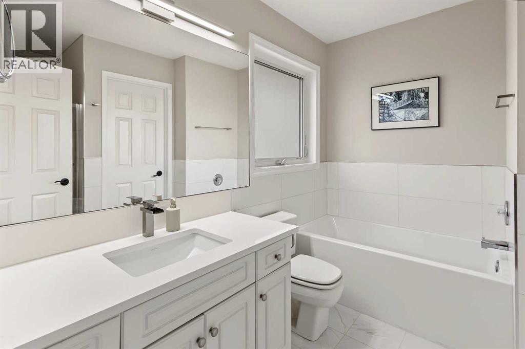 166 Rocky Ridge Green Nw, Calgary, Alberta  T3G 4R6 - Photo 14 - A2353277