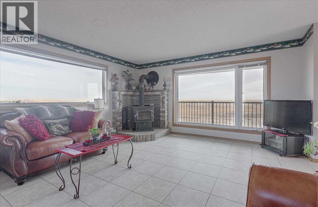 273132 Range Road 275, Rural Rocky View County, Alberta  T4B 2A4 - Photo 7 - A2353451